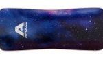 Apollo Nebula Longboard Deck mit Galaxie-Cover und weissen Rollen